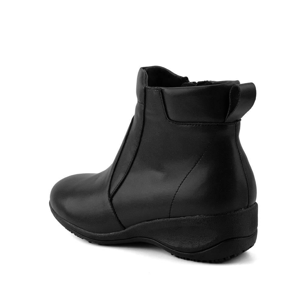 LARRIE Ladies Black Semi-Cut Durable Boots
