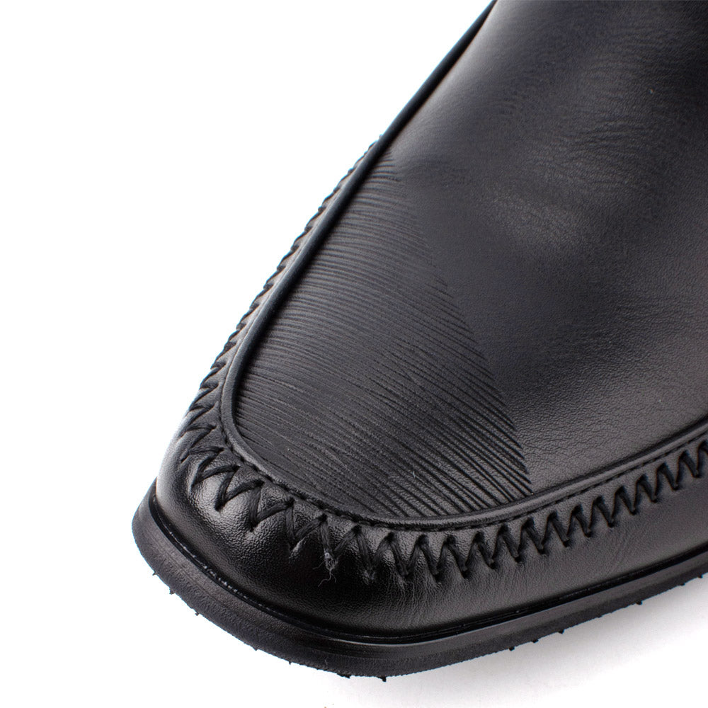 LR LARRIE Men Black Classy Stitched Formal Loafers