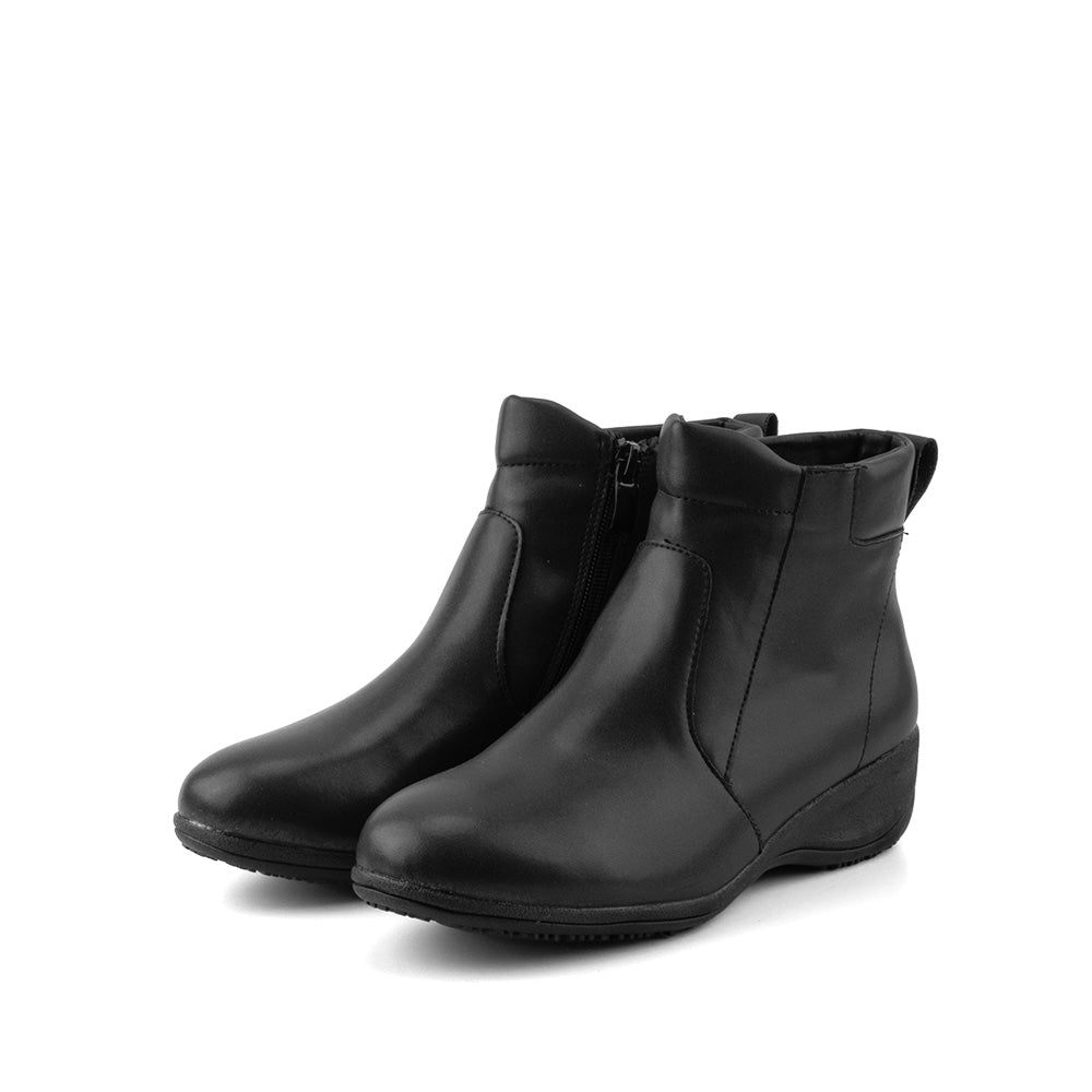 LARRIE Ladies Black Semi-Cut Durable Boots