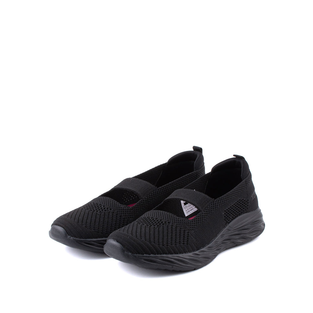 LARRIE Ladies Black Stretchy Sporty Flats