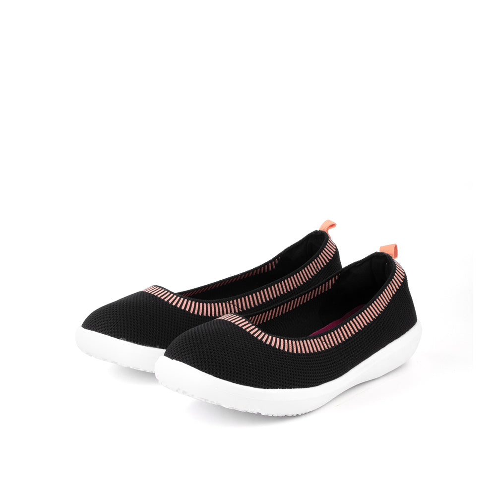 LARRIE Ladies Black Stretchable Casual Comfort Flats