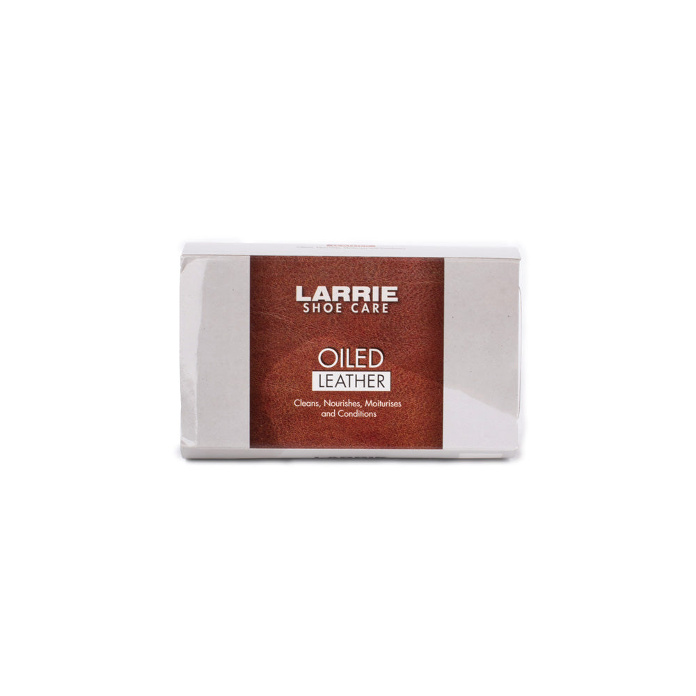 Larrie Oiled Leather Sponge